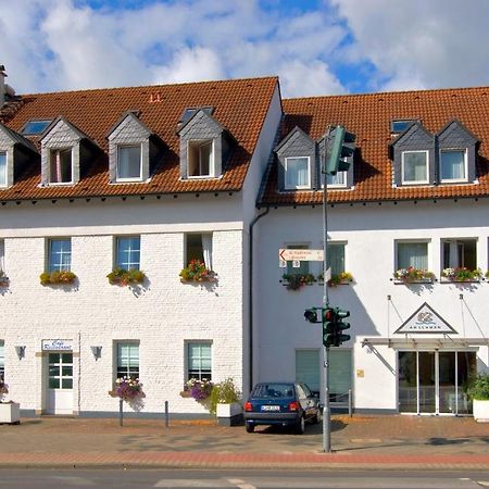 Hotel Am Schwan Dusseldorf Bagian luar foto