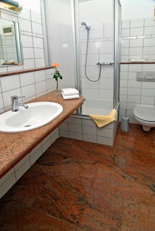 Hotel Am Schwan Dusseldorf Ruang foto